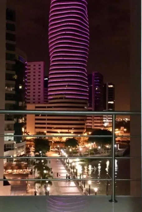 Ecusuites Riverfront L Balcony Guayaquil Apartamento