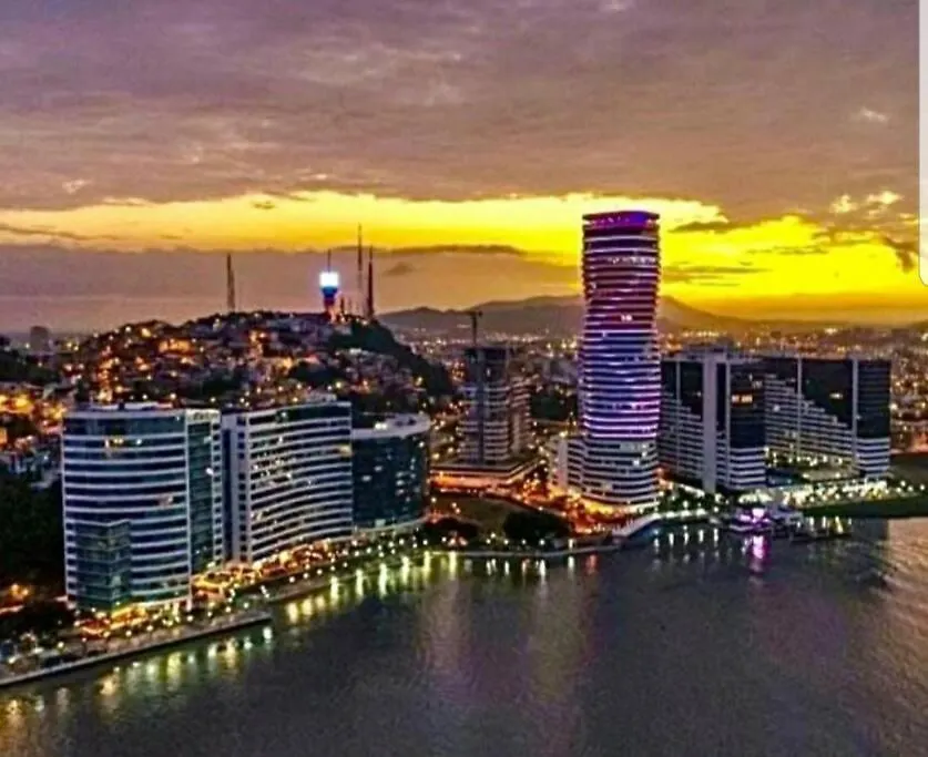 Ecusuites Riverfront L Balcony Guayaquil 0*,