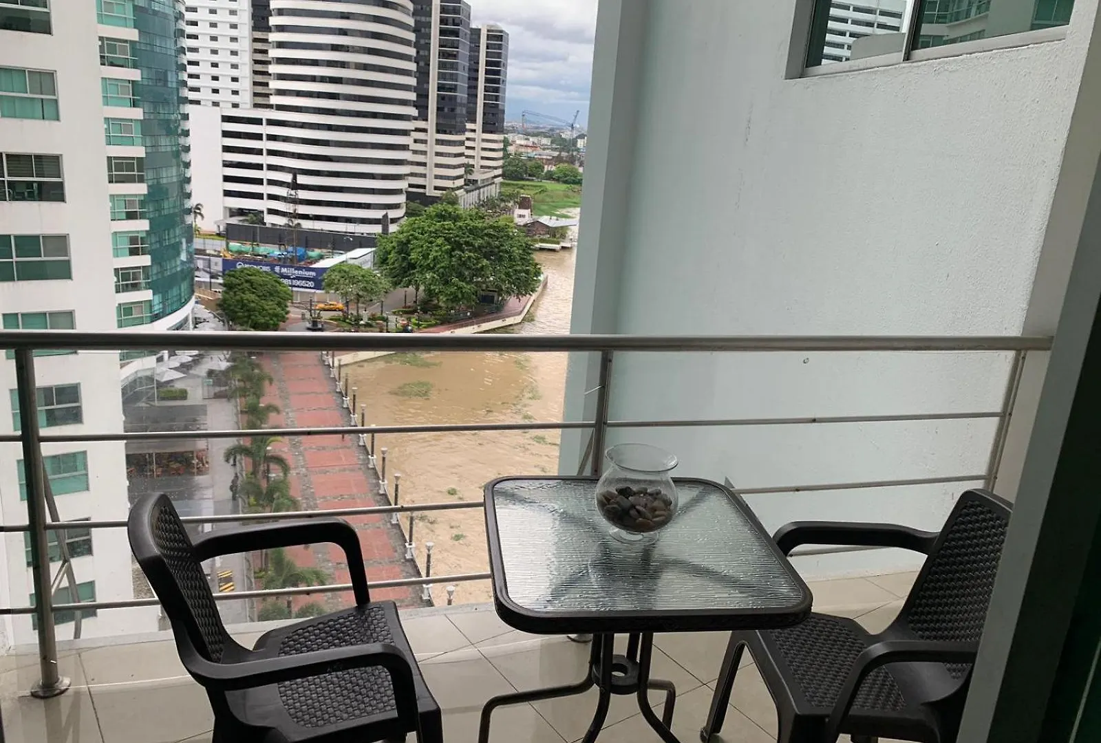 Apartamento Ecusuites Riverfront L Balcony Guayaquil